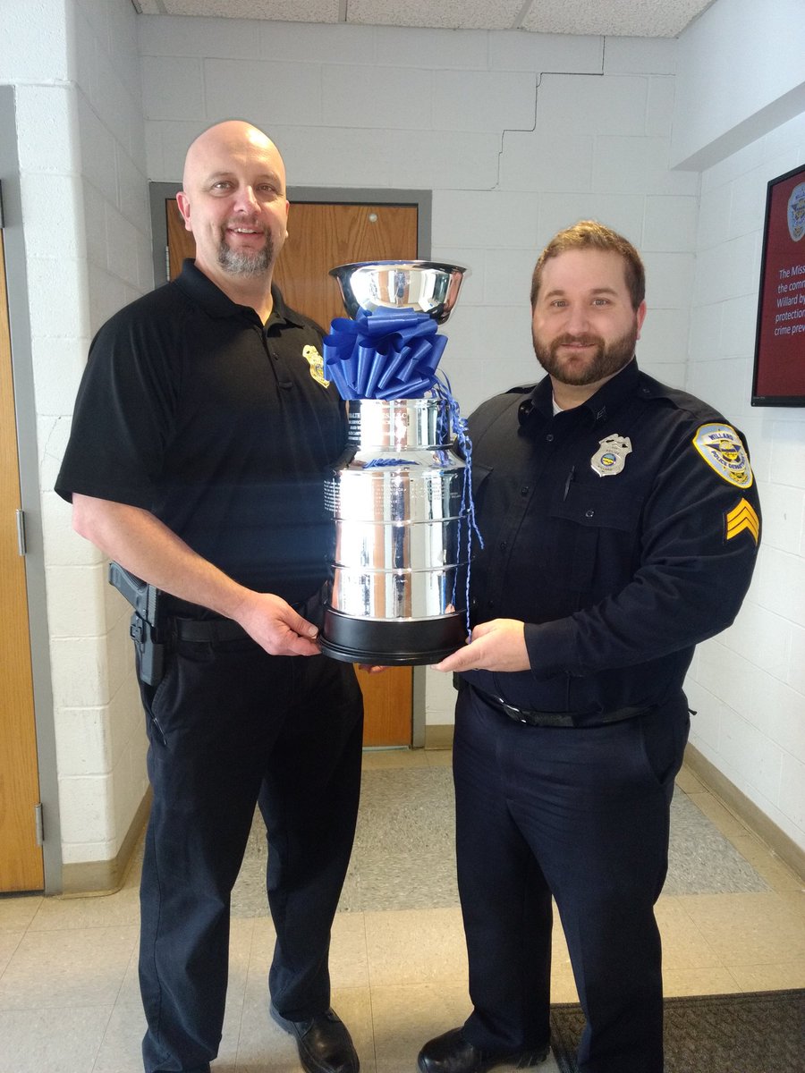 WillowsWillard's tweet photo. Thank you to the Willard PD and Willard Fire and Rescue for serving our community with compassion and dedication! We couldn't ask for better partners and friends! #Buildrelationships #Friends #Community #WillardRocks #TrilogyLiving #Trilogy #CSSSPRING2019 #willowsatwillard https://t.co/NoujkafrEa
