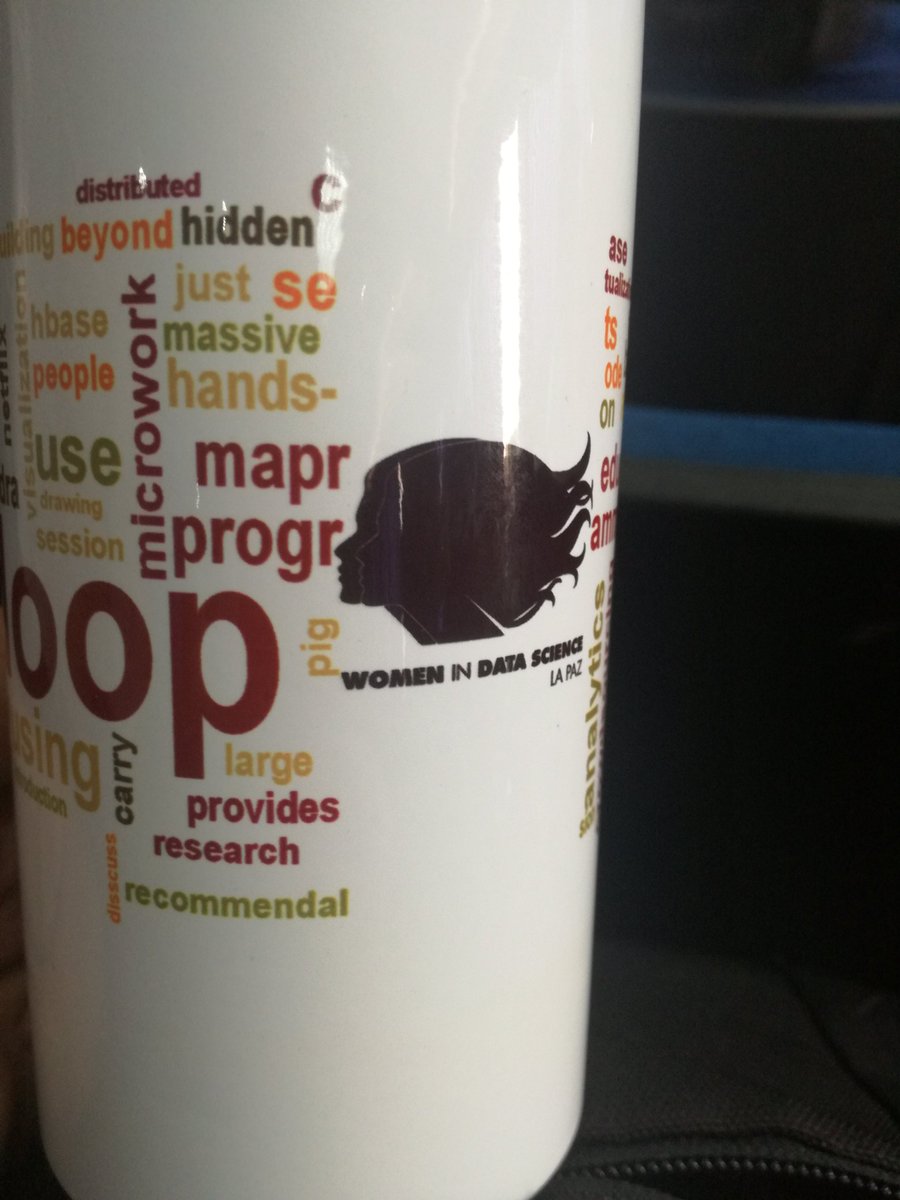 minnycita_'s tweet image. Women in Data Science 😍 #WiDS2019 #WiDSLaPaz