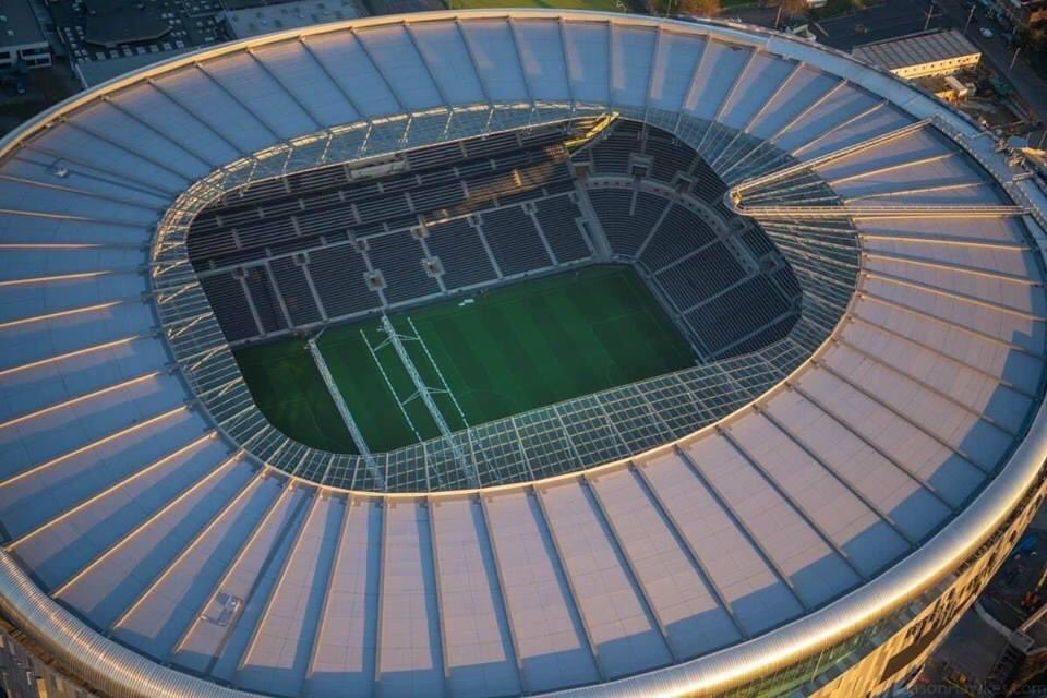 Chaouali1970's tweet photo. ⚽️ ملعب تونتنهام الجديد 😍🏟 سيحتضن مباراة الفريق في الدور القادم من دوري أبطال أوروبا. https://t.co/W05xjjo4og