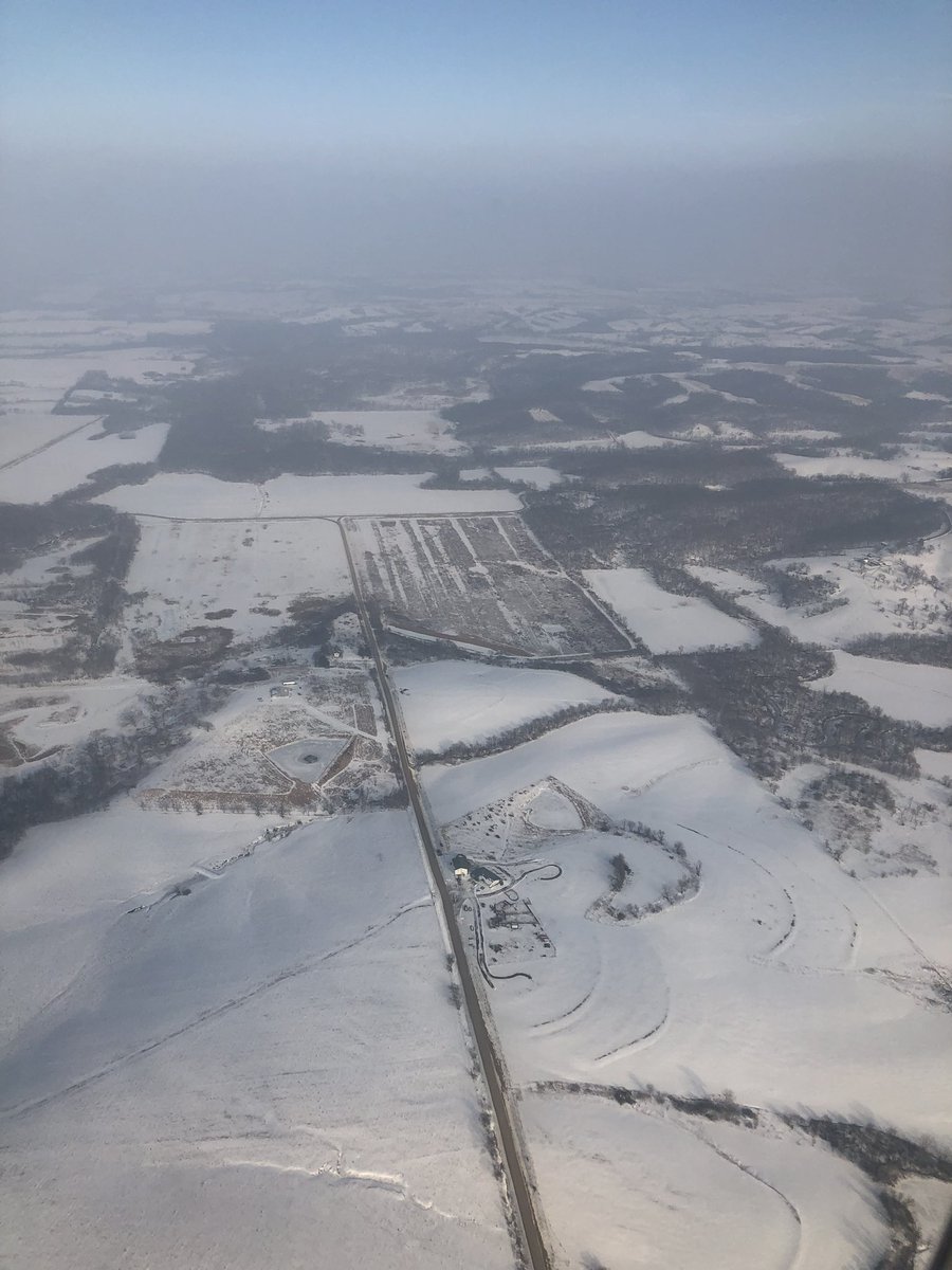 AnthonyCloseKW's tweet image. Just had 40 hours of Friday as we landed in USA after a 15h 20m flight the same time as we left Sydney.

Just a travel day but settled now at the snowy @IowaStateU ready for the #Nuffield #CSCConference

Oh and a bit of a plane fire at Dallas airport 😳🔥✈️