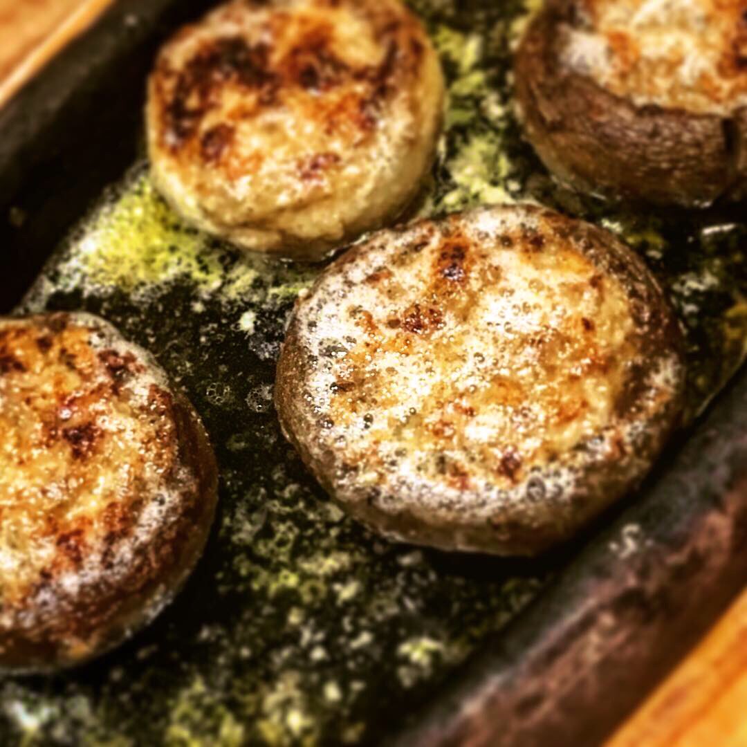 istkitchen's tweet photo. Whoβs joining us this Saturday @istkitchen to sample these Scrumptious Starters !! πππ₯π₯πππ¨πΌβπ³π¨πΌβπ³ #istanbulkitchenandbar #turkishrestaurant #Barnsley #turkishfood #mezes #mantar #garlicmushrooms #pacangaboregi #filorolls #mititekofte #meatballs #yapraksarma #stuffedvineleaves https://t.co/Xjuv6bNzIG