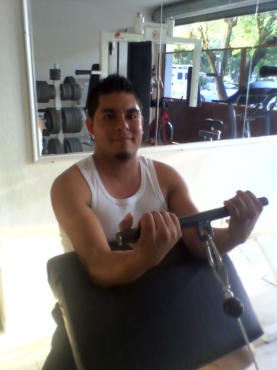 Adolfo61207372's tweet photo. #SabadoDeGanarSeguidores
#SiguemeYTeSigo https://t.co/vKXekHJj4Y