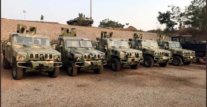 ONEteam2019's tweet photo. .@OfficialPDPNig we know PDP are not smart and have issues with logical processes, but using an old picture from @HQNigerianArmy to shift the attention from @MrUdomEmmanuel ‘s loss is a new low. #NsimaIsWinning #AkwaIbomDecides2019 https://t.co/LW0iCV9jtS