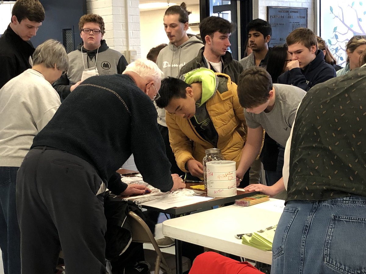 Monongalia_Co's tweet image. Region 7 Math Field Day registration excitement! #math4lifewv