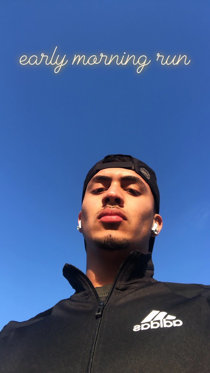 bosssskev's tweet photo. camera friendly ? ....

I think not https://t.co/mpq00QTdVM