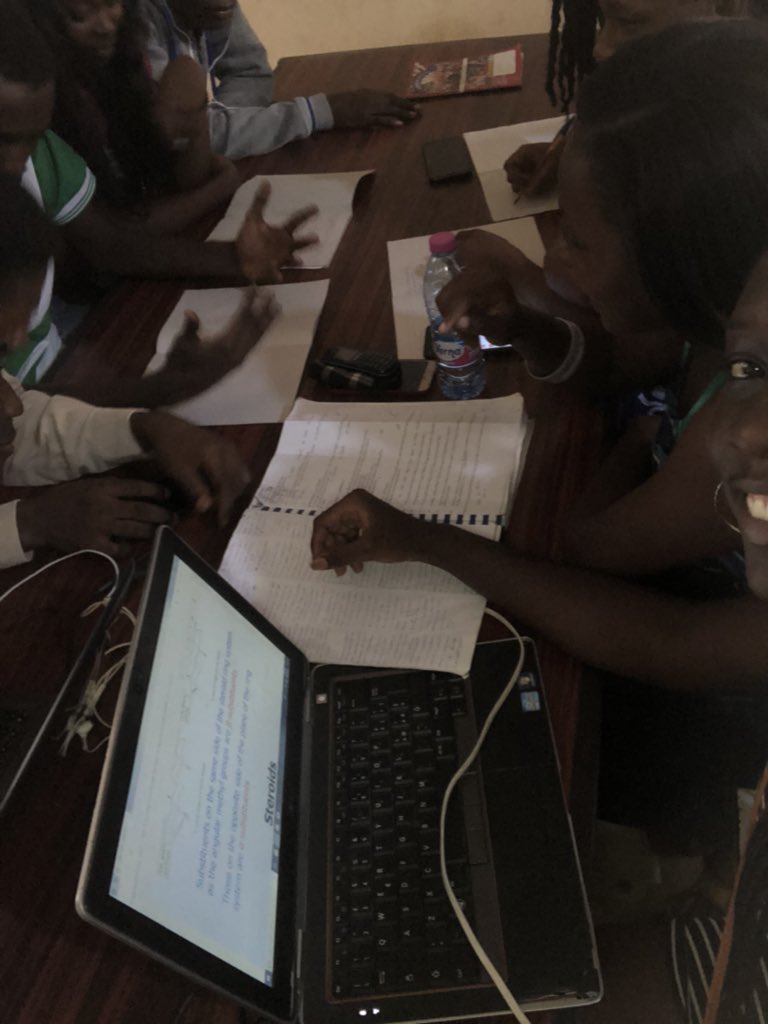 AppiahPomaa's tweet photo. FACTS ON DIFFERENTIAL EQUATION
⭕️D.E is an equation with DERIVATIVE of FUNCTION
✅D.E first came with the invention of calculus by NEWTON&amp;LEIBNIZ
✅If the derivative of a function occurs,that function is dependent    (Thread)#KNUST #DeptofMaths #DEfacts https://t.co/EmjiPaiHGU