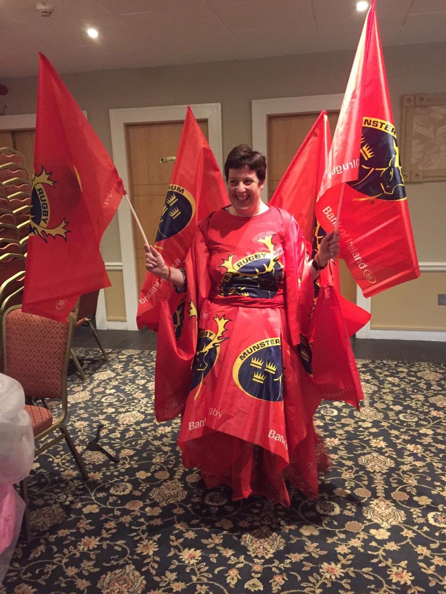 MarieBoylan's tweet photo. Dat’s Limerick Citaaaay written by me and @MylesBreen1 will be on @LimeTreeTheatre next week! Please support @LimerickYT and Daughters of Charity on 14th &amp;15th. Nancy is delighted to be wearing a @Munsterrugby dress in the show- can @MRSC16 help Nancy meet some rugby heros? https://t.co/KE9UsvfXUg