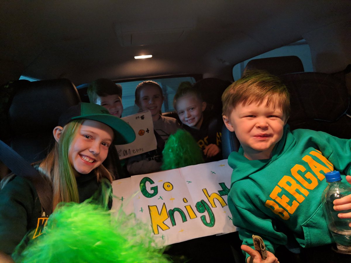 JennPow78's tweet photo. Headed back to cheer for our Fighting Knights!! Go get em boys!!! You are ready! You are Knights!!! AND IT'S A GREAT DAY TO BE A BERGAN KNIGHT!!! #knightpride https://t.co/BXFh5cYhrs