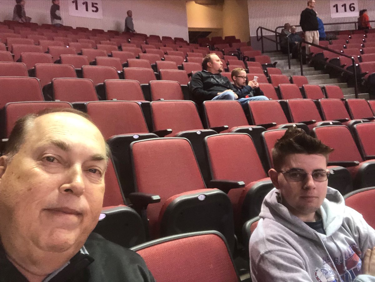 B_Dub2155's tweet photo. Were getting ready for some  #PBAMAgic https://t.co/Mb2c7oDHHF