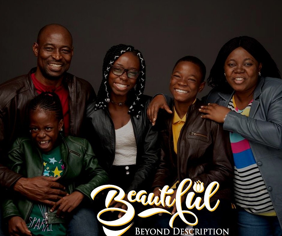 thereal_psho's tweet photo. God's intent for family is so amazing and #Beautiful.. He doesn't joke with it at all.
This is a clear example of a beautiful family... Did you encourage your family to go out to vote today?..
#Beautiful
#BeyondDescription
#family
#PSho
#PshoBeautiful
#NigeriaDecides2019 https://t.co/wXGYLeiw9t