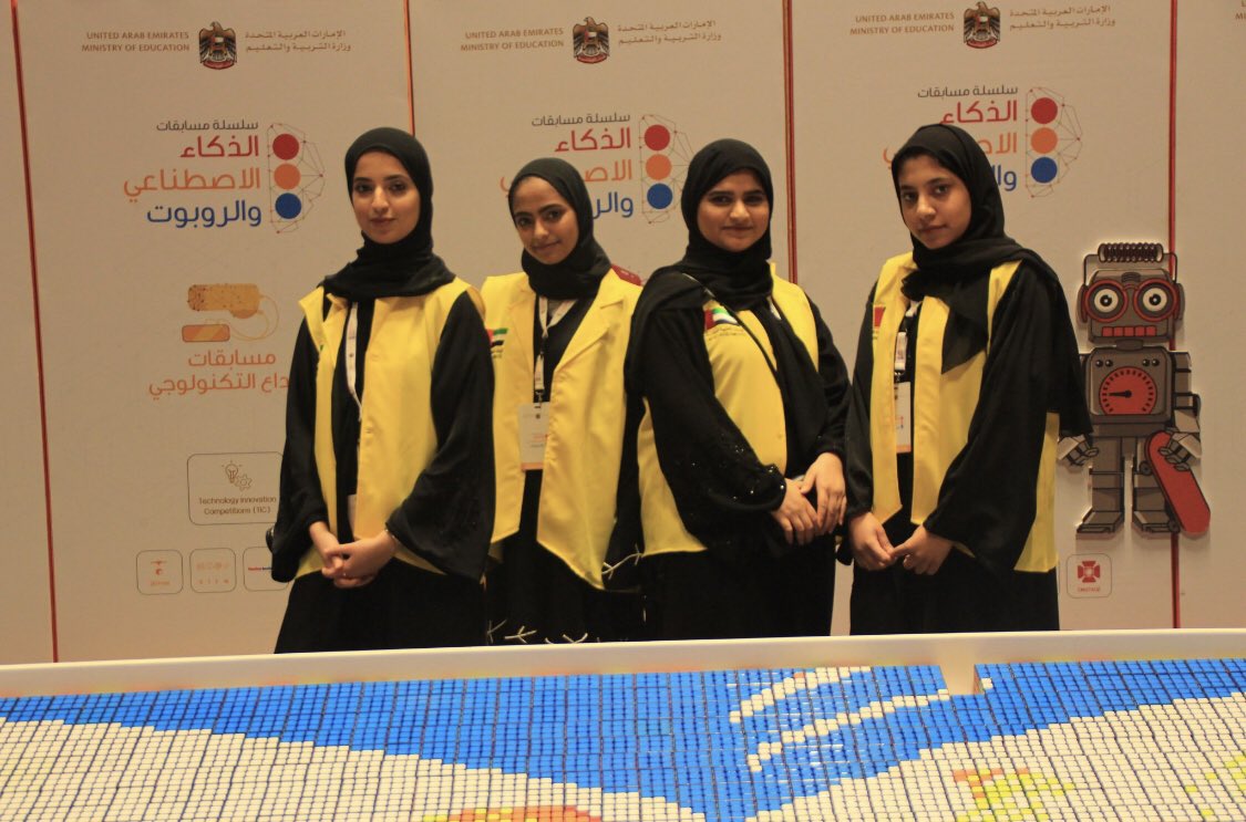 UAE_GIRLS_'s tweet photo. Media team members📸 https://t.co/DresgNavEA