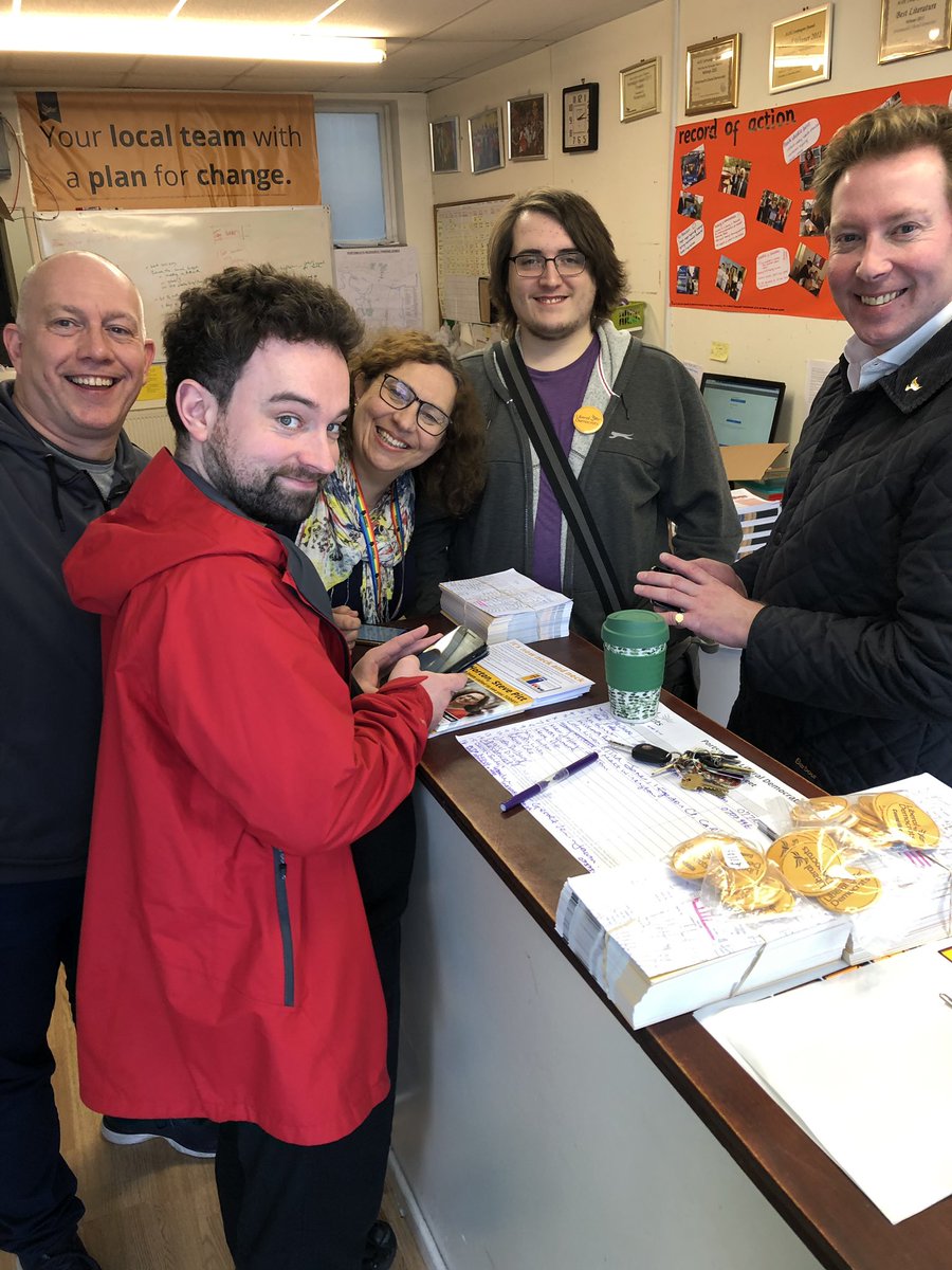 LeeHunt6's tweet image. More #Portsmouth @portsmouthld #TeamLibDems on their way back out #LibDemDoorsteps #LibDemChats #WorkingAllYearRound #LibDems