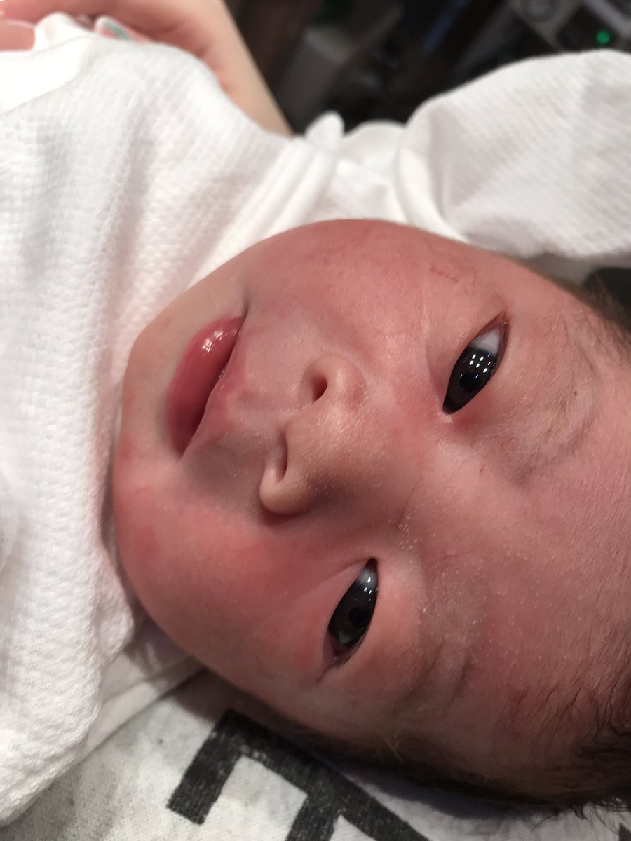 JpYarishu's tweet photo. 昨日予定日から7日遅れて子どもが産まれました！
名前は鎗光莉央「りお」です！
本当にれなも子どもも元気で良かった！
陣痛きて出産まで13、4時間本当にきつかったと思うけどれなお疲れ様😊
これから家族3人幸せな家庭にしていきます😊 https://t.co/LTACbt8wmZ