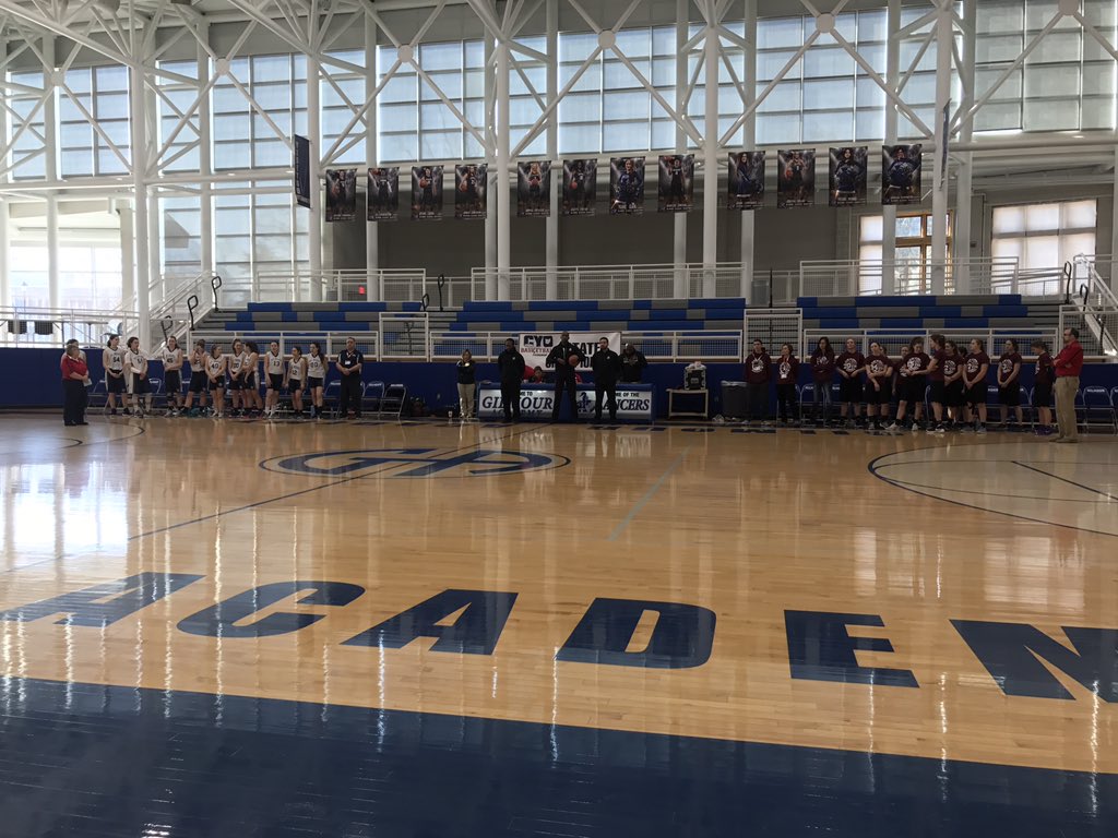 stpeterstjoecyo's tweet photo. Game time!!!! #GoMaggots https://t.co/d0nfSuHzYJ
