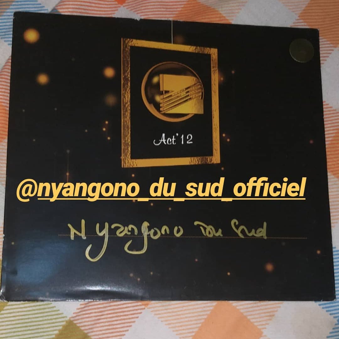 nyangono_du_sud's tweet photo. Mais fans,  voici mon billet d'invitation pour le canal d'or. Je fais comment je pars ? 🇨🇲🔥 https://t.co/CbZKk6dNSr