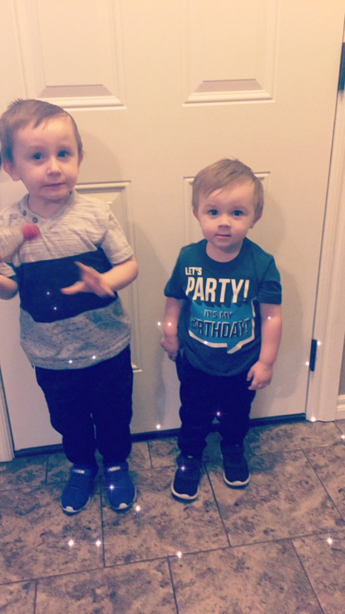 Tammy_R_Tuttle's tweet photo. Birthday party with a 2 year old today... HAPPY LITTLE GUY. https://t.co/SqiyDwPgWH