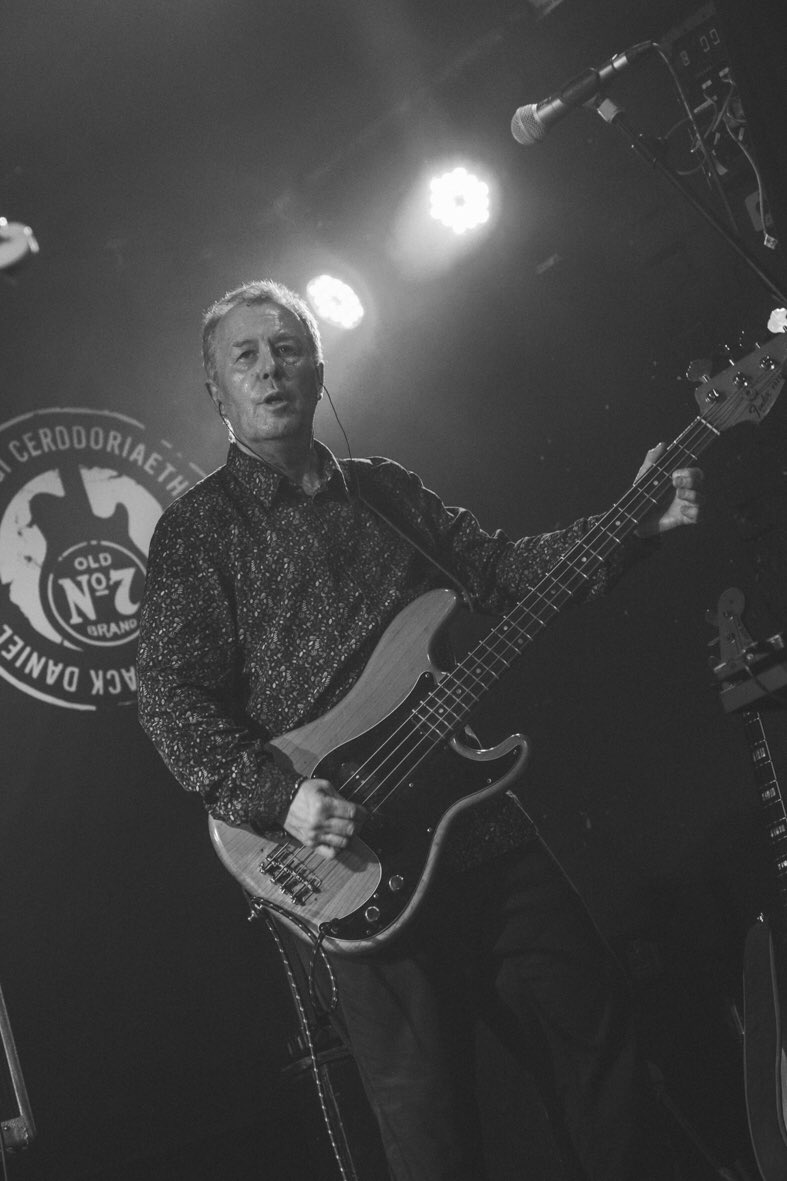 frozenreminders's tweet photo. Mr - Clwb Ifor Bach 8.4.2019
@Mrcyrff @OwenPowellOP @ClwbIforBach @BBCRadioCymru @BBCWalesNews #ycyrff #markroberts #catatonia #livemusicphotography #fujifilm #mr #blackandwhite https://t.co/03yYTREWqL