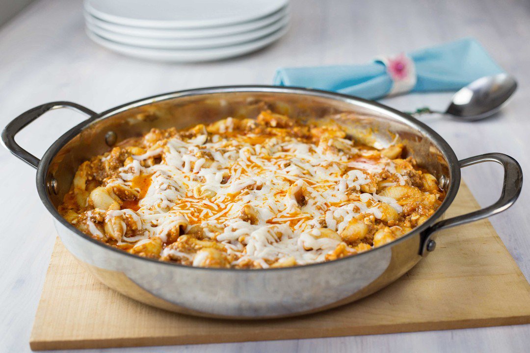 myfoodandfamily's tweet image. These #easy #insideout #stuffedshells are as easy to make as they are easy to enjoy! #kraftrecipes kraft.us/2XC0JKU