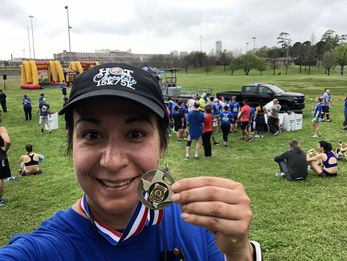 adouglas_0298's tweet photo. Five-oh 5K... chasing more bling. This time supporting @SOTexas #IRunForBling π
https://t.co/tfPlOUK03a