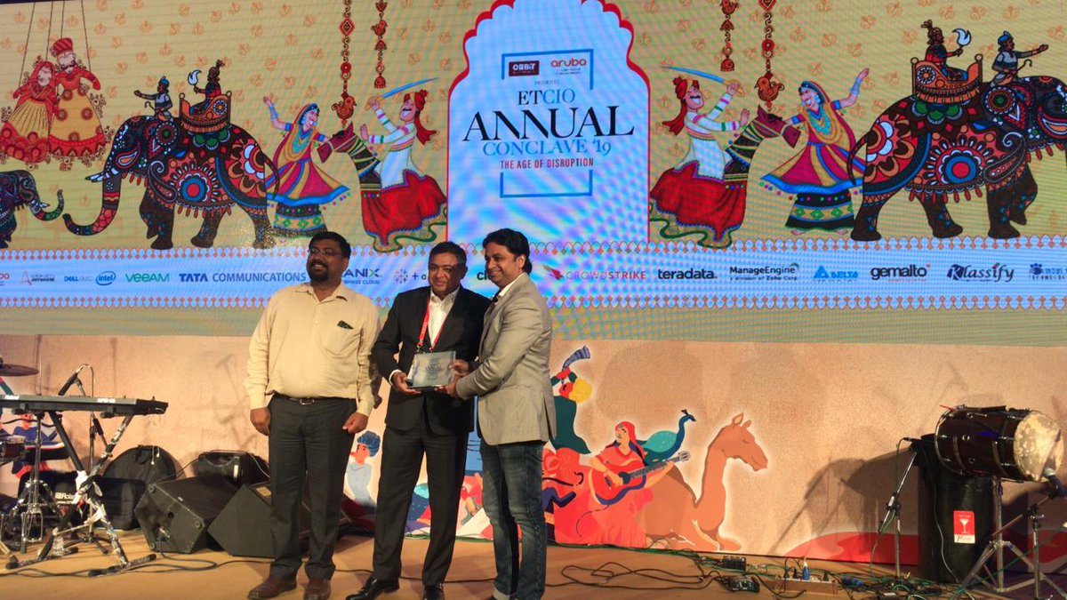 ET_CIO's tweet photo. Proud to present the ETCIO Award to Kiran Komatla of Burger King. Congratulations! https://t.co/1cpX0rYmmU
