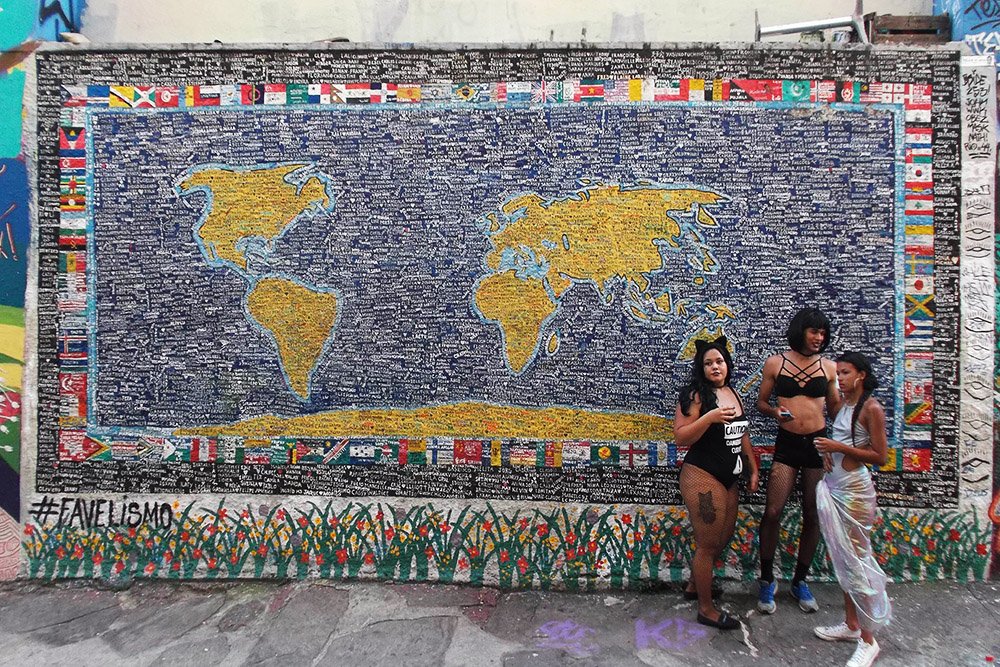 byemyself_'s tweet photo. #streetart is becoming accepted.Especially in #southamerica,it is a medium where colors give the people a voice.Introducing #ritawainer #kobra+#jorgeselaron,3 great artists of #riodejaneiro:https://t.co/sx4Rs9iUoV #escadariaselarón #mural #brazil @byemyself_ #byemyselftravels https://t.co/nu0nOwpw2y