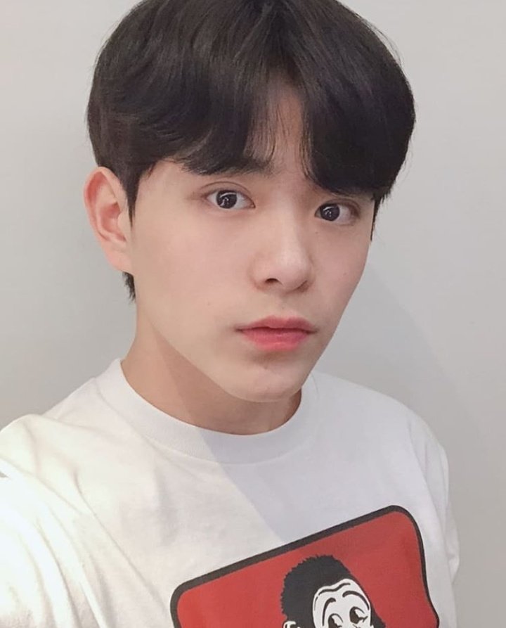 mylovetel's tweet photo. 정사강 얼굴천재인거 이렇게 증명해버리네 깡이는 눈이 피곤할때마다 거울보면 되겠다 https://t.co/VIef5XktUV