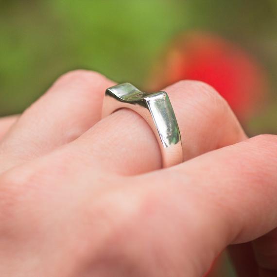 spiralshan's tweet image. Cat Ring, Sterling Silver Cat Ring, Solid Sterling #jewelry #ring @EtsyMktgTool etsy.me/2DiEY7t #catring #sterlingsilvercat