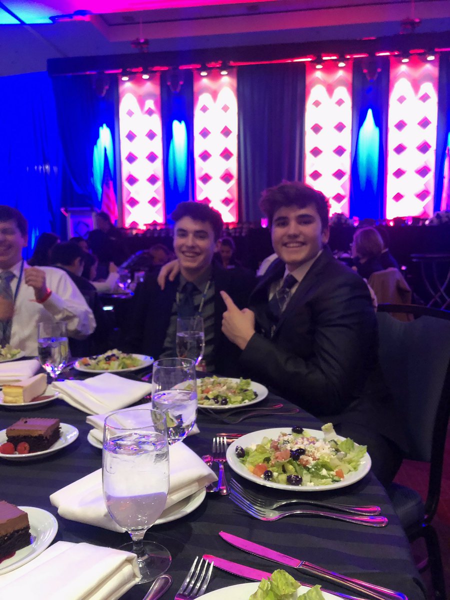 DecaDgn's tweet photo. Had a great time at dinner. Touched by some of Don’s final words https://t.co/FPaOfcDeSA