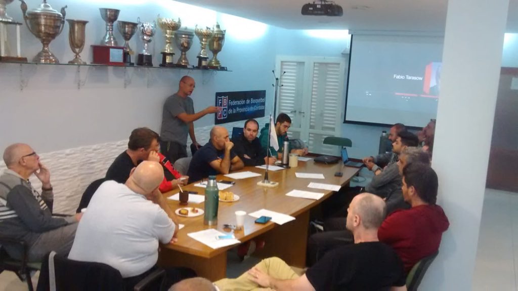 Mario_Ontivero's tweet photo. #ACOTEBA capacitación de capacitadores - nuevo presidente del @minifederacion #DANIELMachado https://t.co/dzcZEWeEM0