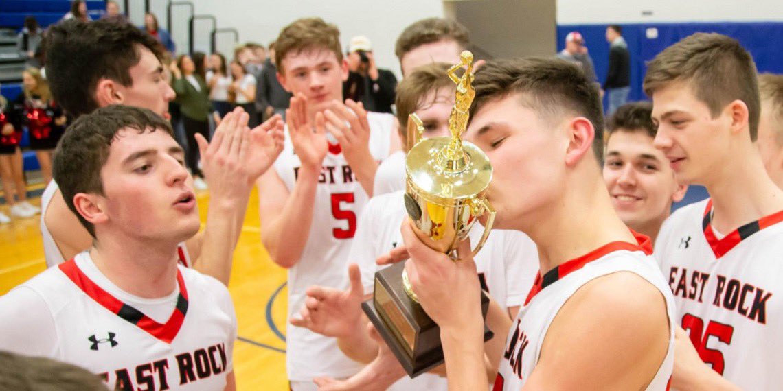VTCody's tweet photo. “They’re undefeated for a reason. It doesn’t take long once you turn on the tape to see why they’re undefeated.”

My preview of today’s @VHSL_ Class 2 boys basketball title game between @EastRockHoops and @Radford_Bobcats: https://t.co/TwGpy9yKq8 https://t.co/dQlIciokqj