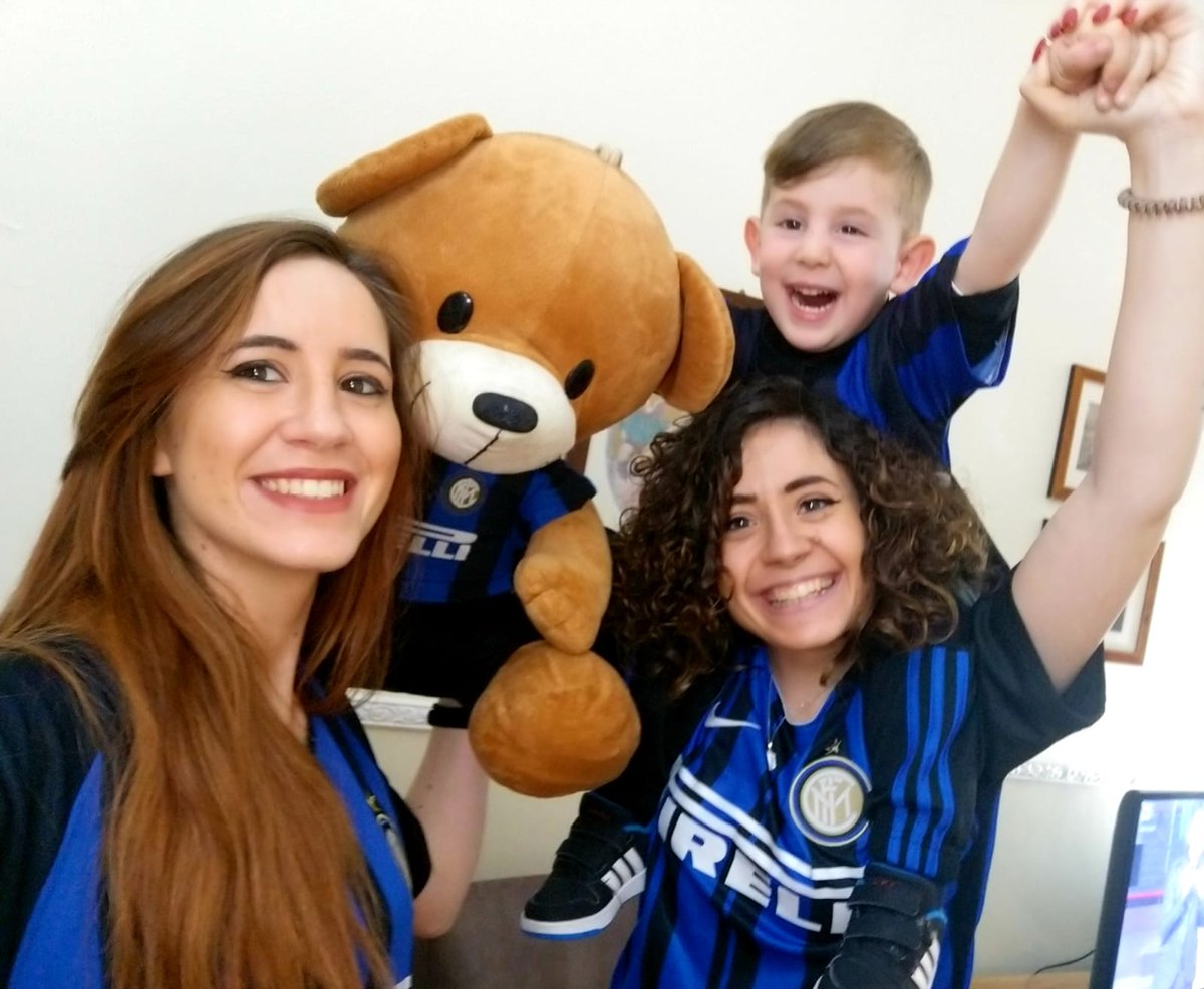 Stephnoia's tweet photo. Auguri batticuore 🖤💙
#1nter1st1 @Inter https://t.co/EI1X2VKjeF