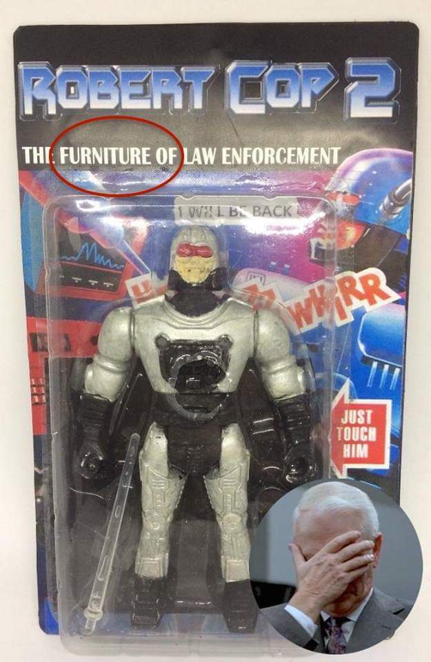 Biggybadass's tweet photo. WTF!?! I love me some bootlegs but this is just horrible. I guess Robert loves bein the furniture of law enforcement. Lol! 😁 
#LoveMeSomeBootlegs #ButNotThisOne #RoboCop #RobertCop https://t.co/3qEiwflO41
