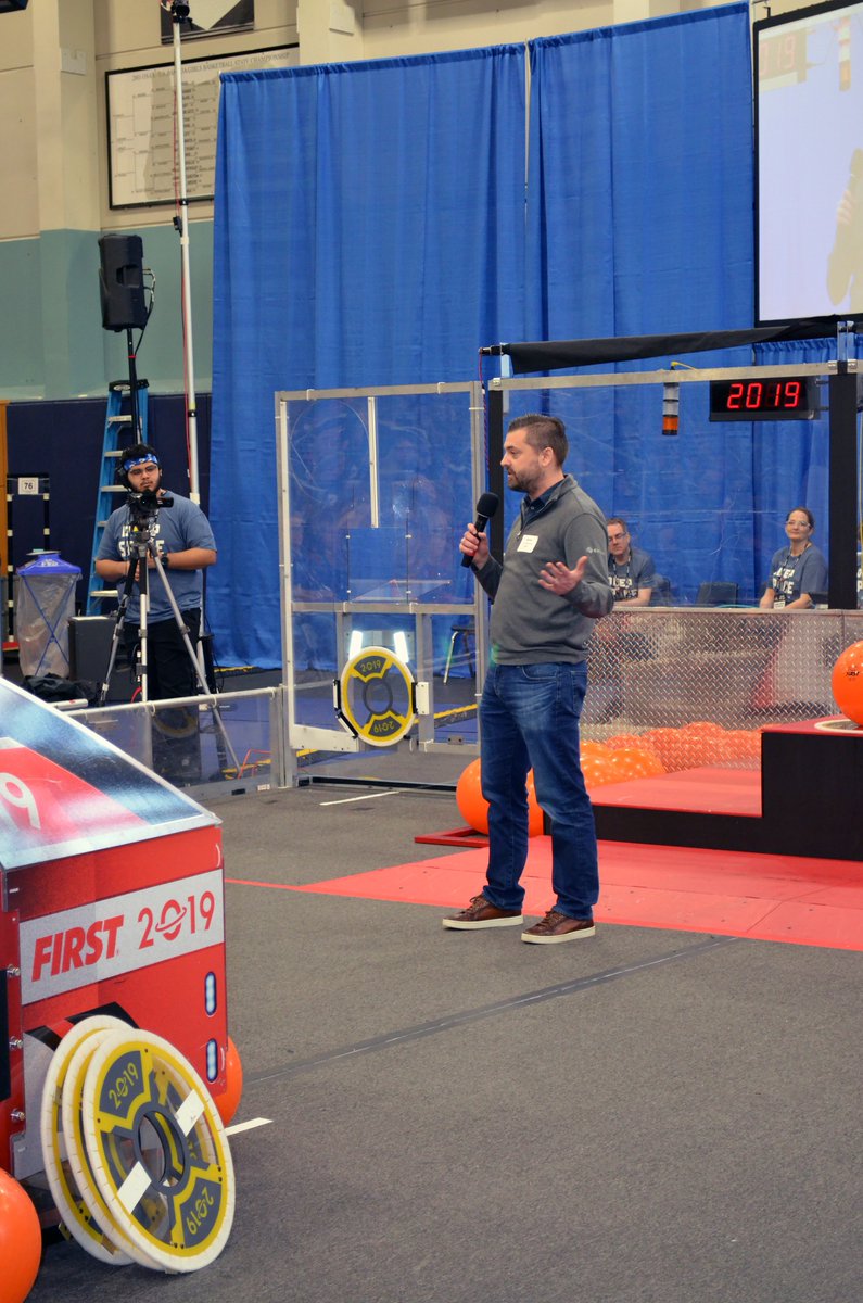 CUIInc's tweet image. CUI VP of Application Engineering &amp;amp; Motion Control, Jeff Smoot, was thrilled to kickoff the 2019 @FIRSTweets Oregon Robotics Tournament! Good luck to all of the teams competing, and #gorobotics! 

#omgrobots #firstrobotics #oregonroboticstournament2019 @FRCTeams