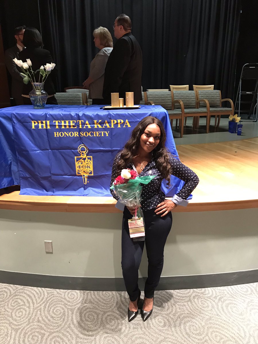 Chief_Coco_'s tweet photo. #PhiThetaKappa Induction ceremony honoring its newest members 😍📚✏️🎓 #InternationalWomansDay #iamptk #IAmASelfMade #PTKproud https://t.co/YYyXdaWNZP