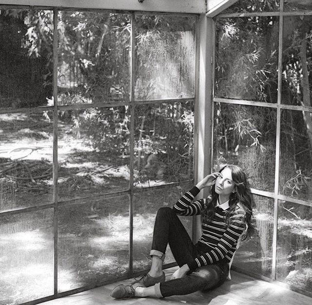 PLL_random's tweet image. #PLL

Keegan recuerda viejos tiempos compartiendo esta foto de Troian en el rodaje de #PrettyLittleLiars 🤫😍  #Treegan #Spoby