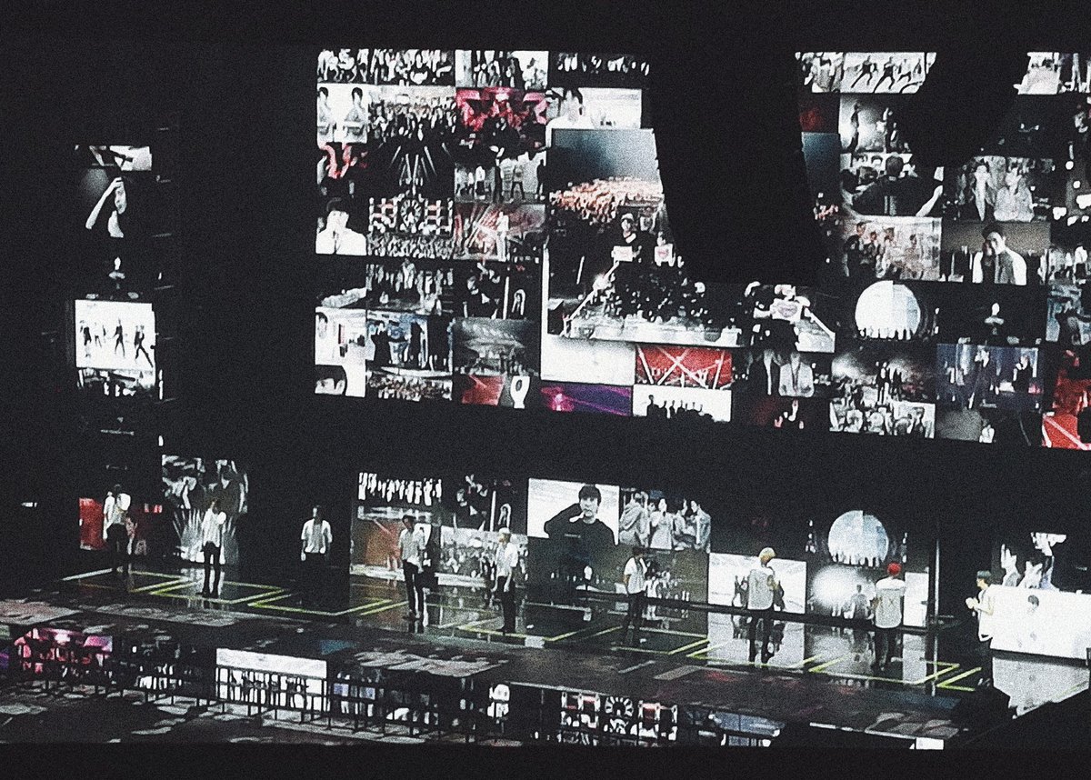 aprilnojam's tweet photo. อยากบอกไนน์ว่า ขอบคุณเหมือนกันนะ🖖🏼🖤 #9x9TheFinalConcert #FromNightToNine https://t.co/OIZ0cVxREe