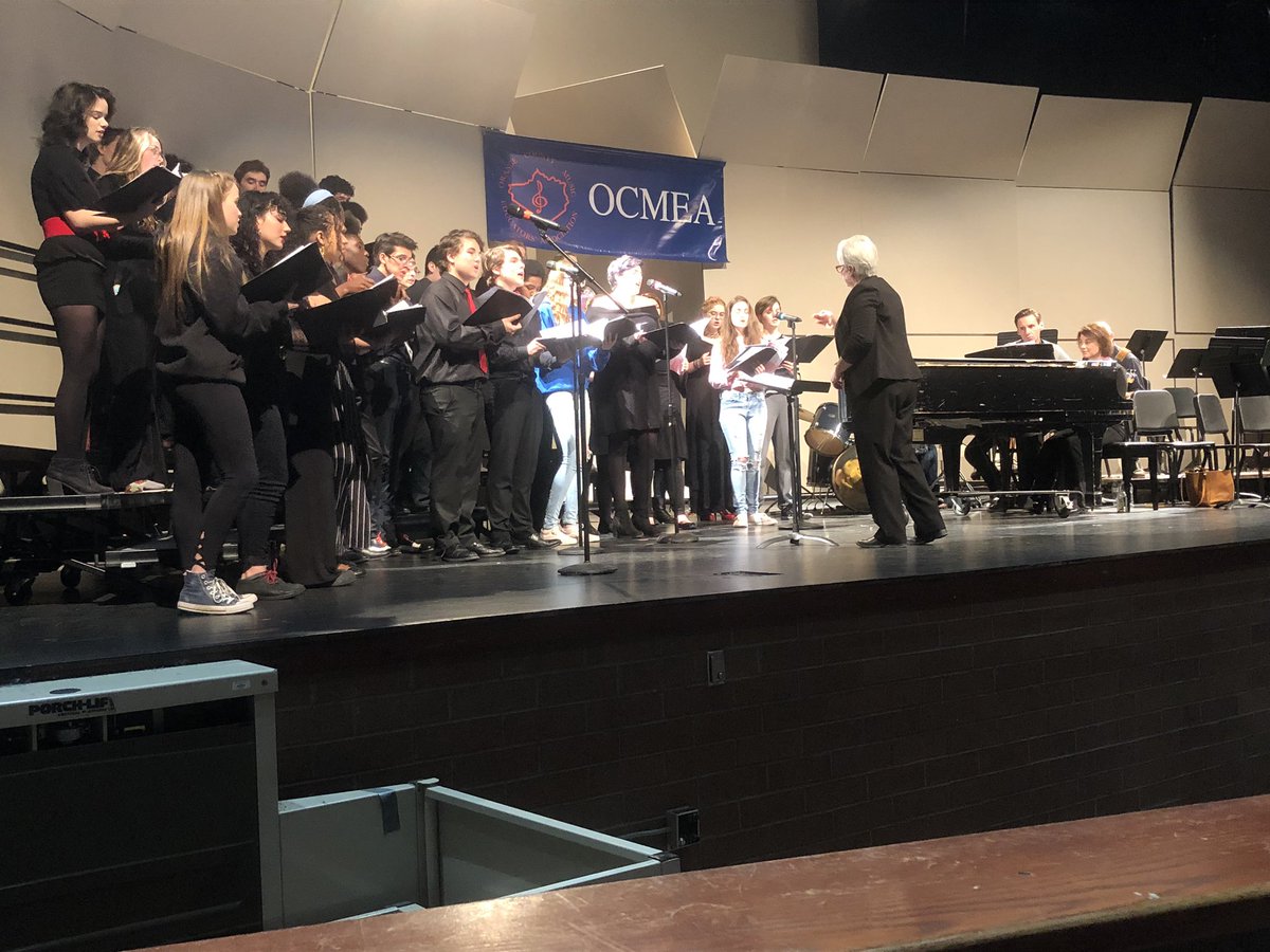 MollyLloydGHS's tweet photo. @GCSDMusic GHS has 11 vocalists performing today with the OCMEA All-County Jazz Chorus. Talent + Hard Work = SUCCESS. https://t.co/LlXYnw6Ze8