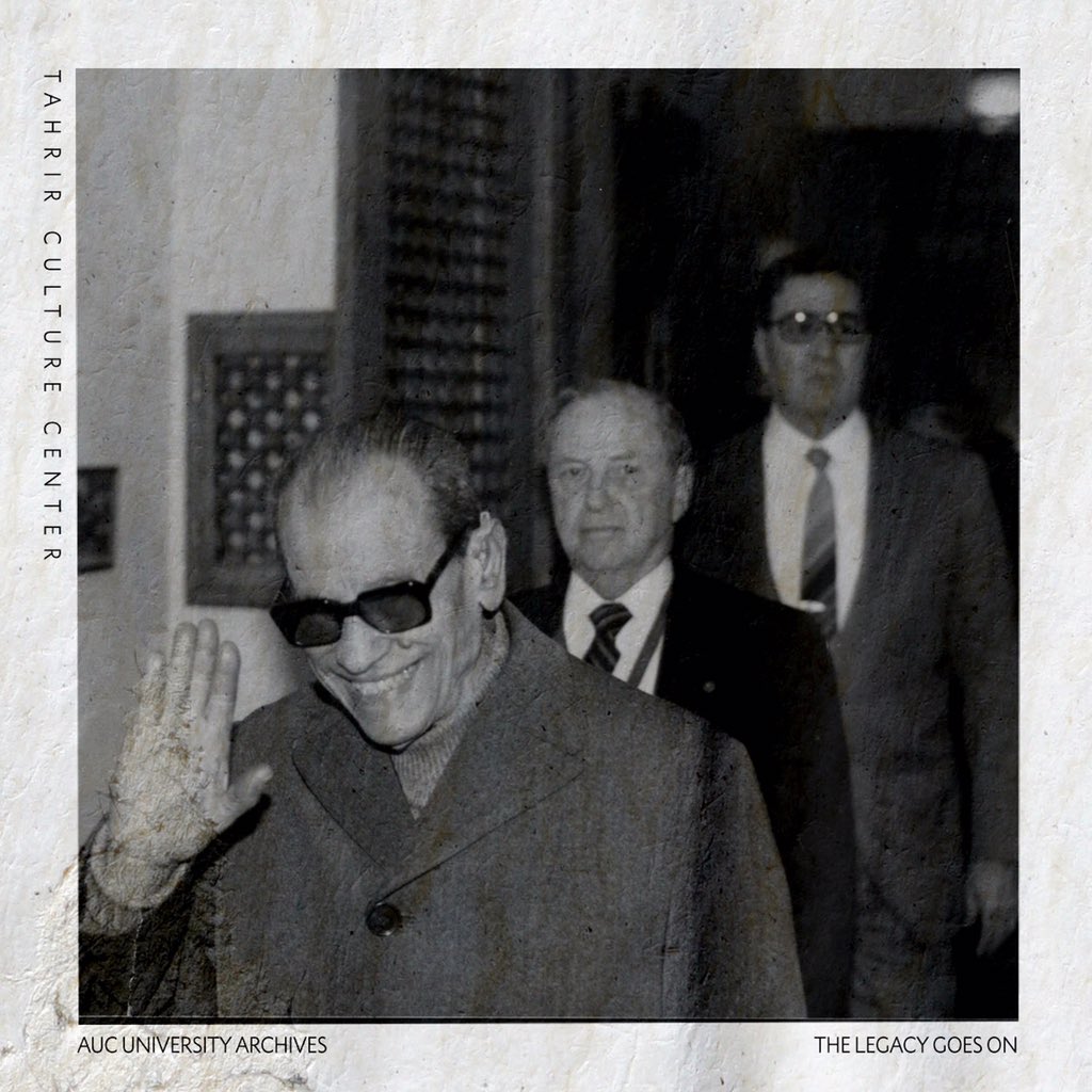 auc_tcc's tweet photo. Naguib Mahfouz, winner of the Nobel Prize in Literature receiving the president’s medal from Mr Charles Hedhund (Chairman) and Dr Nagy Shatla in 1989.#AUC100 #TCC1 #100YearsofCulture #TheLegacyGoesOn https://t.co/wpk2hk7aBn