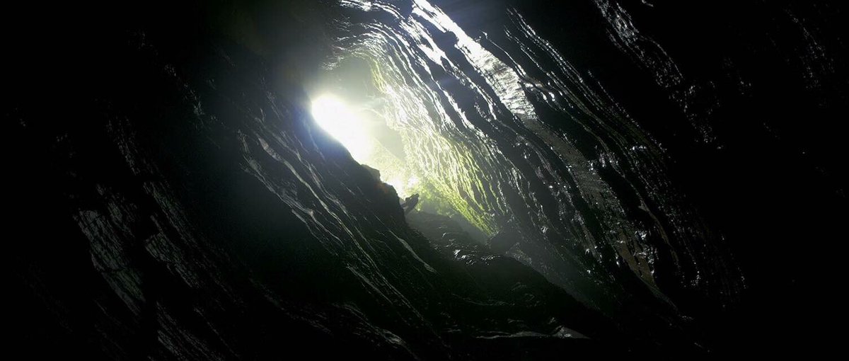 TayosFilm's tweet photo. Ponle una brocha de oro al fin de semana adentrándote en el fantástico mundo de la Cueva de los Tayos. Alquila aquí la película y vive algo que no te dejará indiferente!👇🏼👽👽
https://t.co/pAZAWUcEFN https://t.co/Q7IrIVCKMD