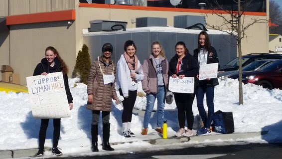 lhhs_bb's tweet photo. We had a great morning fundraising and spreading awareness! https://t.co/nt922a4I5b