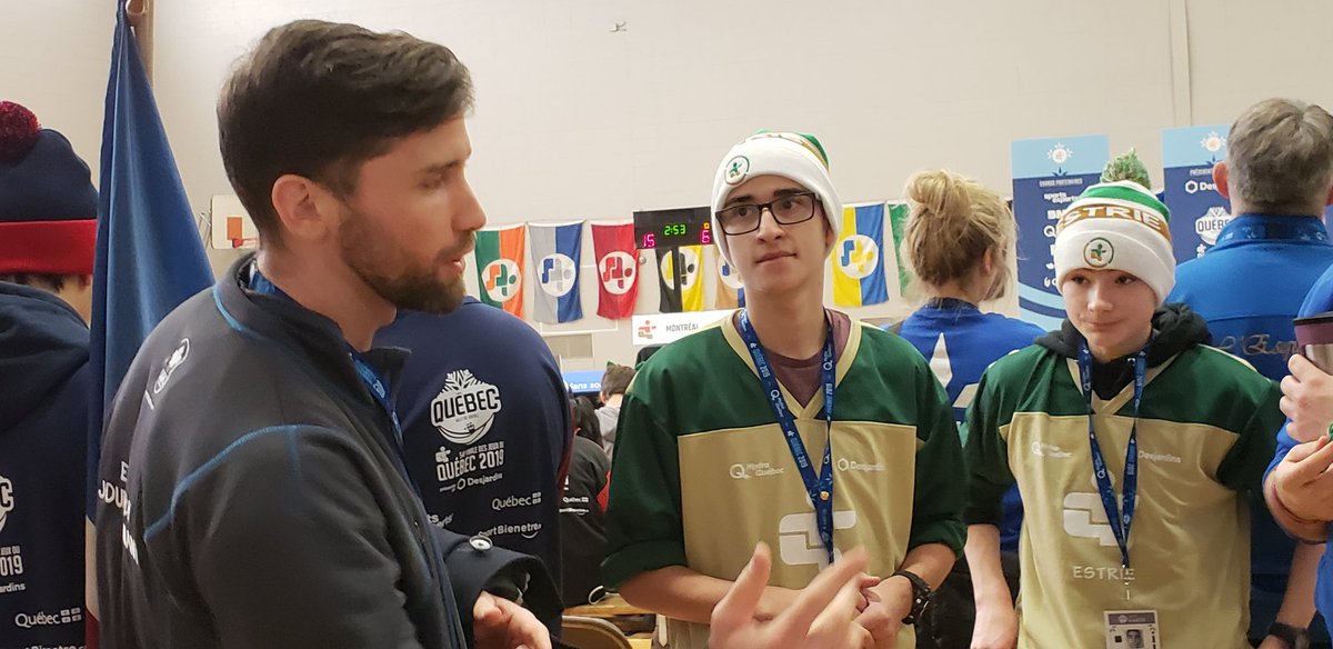 JQEstrie's tweet photo. Escrime | Les athlètes en escrime ont eu le privilège de rencontrer Philippe Beaudry, escrimeur olympien en 2008 et 2012 pour le Canada. 

Des prodigieux conseils pour nos jeunes en cette fin des Jeux. #JDQ2019 #GoEST https://t.co/kehe2DiXPK