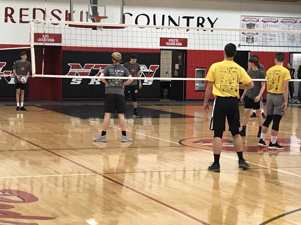 MrsSchulerAPS's tweet photo. Team Adrian playing volleyball for @chadtough #blockoutDIPG @APSMaplePride https://t.co/0AvyMf4m5S