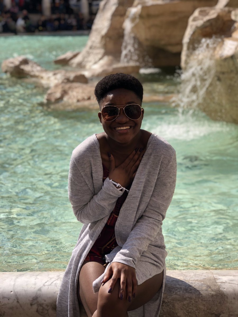 perksofbeingrf's tweet image. “Go to class, save money, travel, repeat” 😻✨