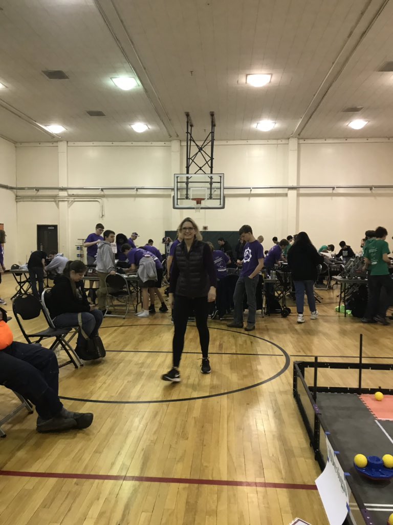 I’m a scorer at the Snowpocolypse Scrimmage in Vancouver, WA Games about to begin! <a href="/iDESIGNsol/">iDESIGN Solutions - iDESIGN 365</a>