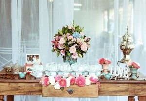 simiconroys's tweet image. Here are some of our favorite spring flowers for weddings and examples of all they can bring to the table...and more.

simiflowersandgifts.com//pinterest-wor…