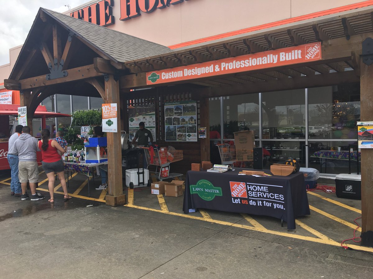 KoorieMike's tweet photo. Having a great day in Hattiesburg at the Home Depot #HD2905 talking about @LawnMasterLLC Pergolas and Pavilions. Come get a snowball or hamburger and learn how we can design a beautiful outdoor living structure for you. https://t.co/nXVIkzlTLQ