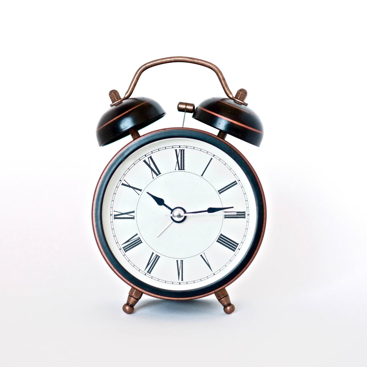 cricket_hill's tweet photo. Don't forget tomorrow is Daylight Savings! Set your clocks forward to bring you one hour closer to your big event. https://t.co/6ugUtIUJ9M