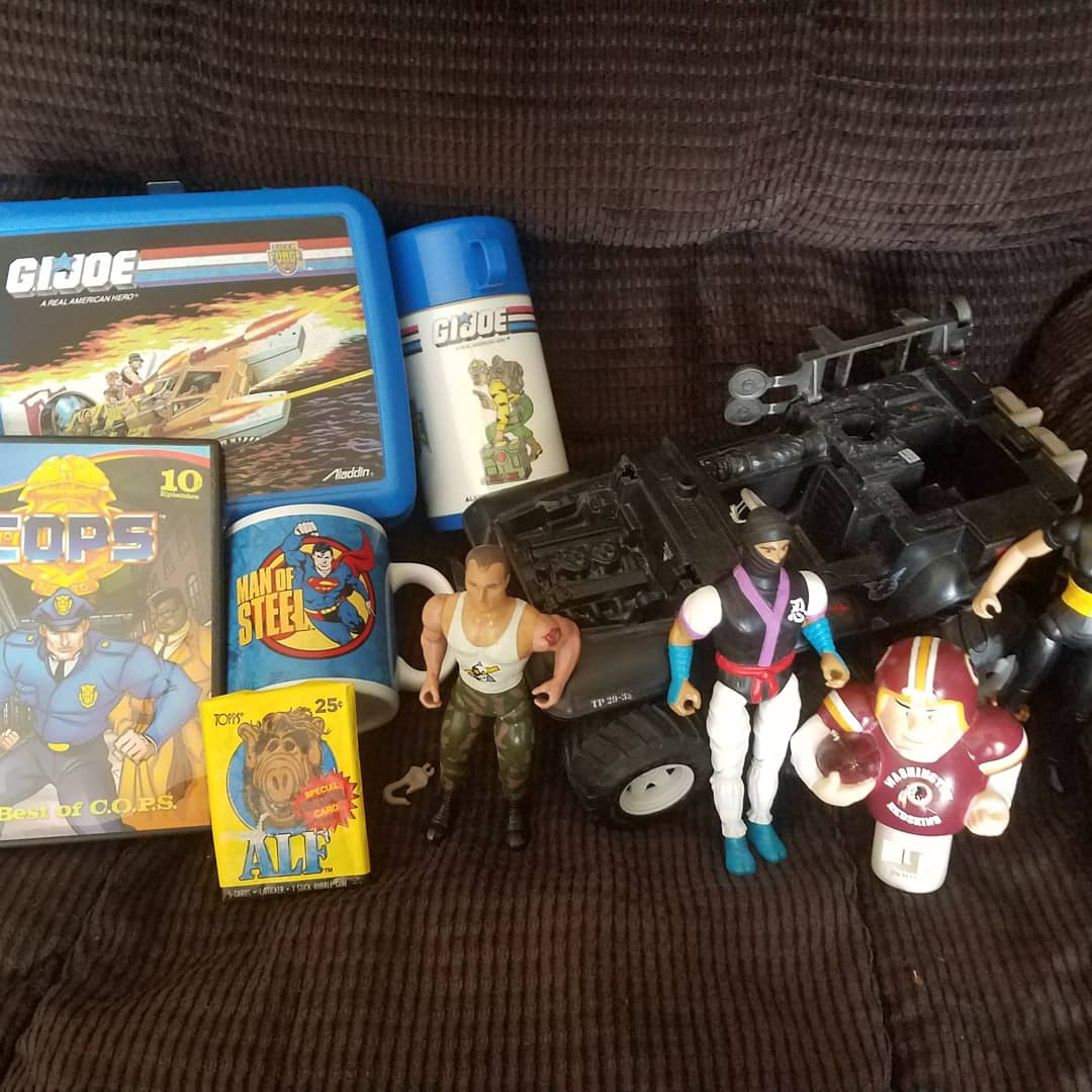DustyFleischman's tweet photo. Todays haul 😁Vintage GIJoe lunchbox w/ thermos, C.O.P.S cartoon series, Superman mug, ALF cards, vintage Redskins light, Rambo assault jeep From toon series, Rambo figures from toon series
#nerdlife #healthyliving #geek #writerslife #bodybuilder #80s #80snerd #rambo #gijoe #alf https://t.co/FELL1ZuXpK