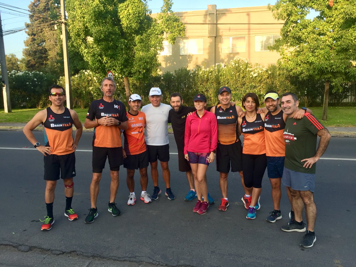 ClubBrainteam's tweet photo. Nueva jornada de entrenamiento  junto @clubbrainteam #somosBT en miras de próximos desafíos @bostonmarathon  @maratonsantiago 
@ssangyongchile
@gatoradechile
@k1chile
@trichile.cl
@pizzafactorycl
@mut.training https://t.co/GhWYBqKvJE