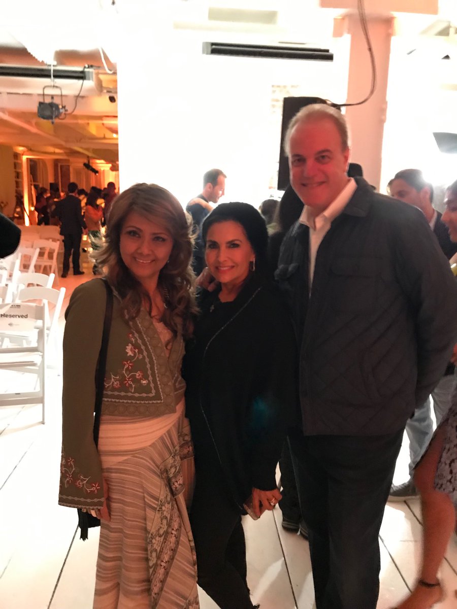 Andbren's tweet photo. @MarkABarondess Great meeting and talking to you and Rose, thank you 😊 @WeAreFamilyFdtn #threedotdash #justpeacesummit2019 #globalteenleaders2019 https://t.co/5aMr2fZ6JP